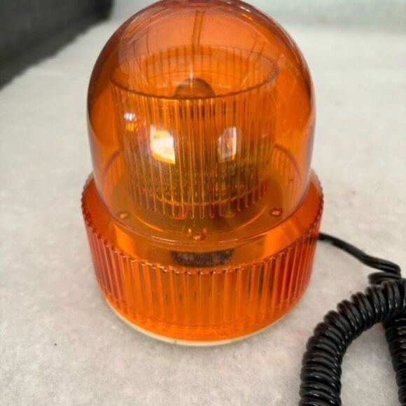 Peterson Manufacturing Model 773 Amber Strobe Light Magnetic Bottom - Picture 5 of 6